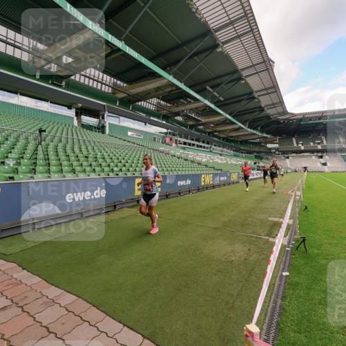 13.09.2026 - 21. swb-Marathon Bremen Michael Burmester http://msf.ph/oto/10302739 13.09.2026 12:37:27 Laufen im Stadion 346, 365, 466, 658, 850, 895, 1090, 1118, 1288, 1385, 1485, 1583, 1604, 1754, 2073, 2141, 2585, 2670, 3617, 7244, 7650, 7768, 8075, 8081, 8729, 9522, 9617, 13033, 250, 272, 299, 525, 919, 1089, 1212, 2072, 5428, 7741 meine-sportfotos.de