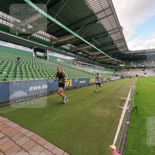 13.09.2026 - 21. swb-Marathon Bremen Michael Burmester http://msf.ph/oto/10302751 13.09.2026 12:37:33 Laufen im Stadion 346, 365, 466, 658, 850, 895, 1090, 1118, 1288, 1385, 1485, 1583, 1604, 1754, 2073, 2141, 2352, 2585, 2670, 3617, 6112, 7244, 7650, 7768, 8075, 8077, 8081, 8729, 9399, 9522, 9617, 250, 272, 299, 525, 919, 1089, 1212, 2072, 5428, 7741 meine-sportfotos.de
