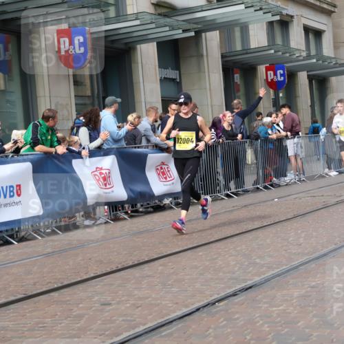 13.09.2026 - 21. swb-Marathon Bremen Strokosch-Dieckow http://msf.ph/oto/10302774 13.09.2026 10:50:53 Ziel 10200, 10381, 10471, 10515, 10808, 10887, 11339, 11503, 11537, 11625, 11626, 11801, 11973, 12004, 12051, 12133, 12303, 12407, 12552, 10267, 10537, 10764, 11076, 11087, 11170, 11220, 11276, 11664, 11753, 11774, 11961, 12004, 12052, 12070, 12179, 12309, 12351, 12488, 12560, 13544 meine-sportfotos.de