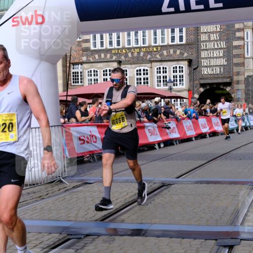 13.09.2026 - 21. swb-Marathon Bremen Tim E. http://msf.ph/oto/10302804 13.09.2026 10:45:31 Ziel 10096, 10143, 10214, 10398, 10866, 11020, 11396, 11695, 12054, 12475, 13591 meine-sportfotos.de