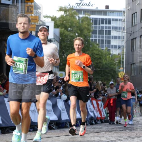 13.09.2026 - 21. swb-Marathon Bremen Strokosch-Dieckow http://msf.ph/oto/10302831 13.09.2026 13:22:52 Ziel 388, 1933, 2402, 2481, 2771, 3855, 4483, 4697, 6891, 7586, 8547, 8694, 9090, 9510, 1809, 1935, 1963, 2367, 2914, 3098, 3233, 3560, 5114, 7909, 8377, 8646, 8671, 8672, 8819, 8820, 9921 meine-sportfotos.de