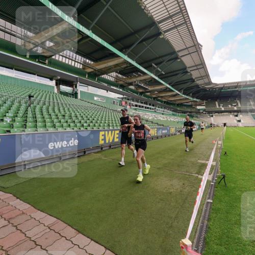 13.09.2026 - 21. swb-Marathon Bremen Michael Burmester http://msf.ph/oto/10302843 13.09.2026 12:39:40 Laufen im Stadion 277, 453, 807, 862, 901, 1248, 1320, 1323, 1379, 1472, 1508, 1540, 1576, 1587, 1717, 1751, 1758, 1795, 1800, 1852, 1901, 1911, 1950, 2049, 2099, 2352, 3080, 3606, 3744, 4381, 5160, 5163, 5912, 6112, 6630, 7118, 7671, 8077, 8467, 9399, 9630, 10034, 13080, 365, 850, 1288, 1485, 1550, 1583, 1875, 1993, 2073, 3617, 4232, 7244, 7692, 7768, 8075, 13033 meine-sportfotos.de