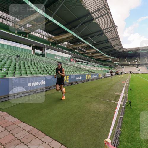 13.09.2026 - 21. swb-Marathon Bremen Michael Burmester http://msf.ph/oto/10302849 13.09.2026 12:39:48 Laufen im Stadion 277, 453, 807, 862, 901, 1136, 1248, 1320, 1323, 1379, 1472, 1508, 1540, 1576, 1587, 1717, 1751, 1758, 1795, 1800, 1852, 1860, 1901, 1911, 1950, 2049, 2099, 3080, 3744, 4381, 5160, 5163, 5912, 6201, 6630, 7118, 7671, 8467, 9630, 10034, 13080, 13224, 365, 850, 1288, 1385, 1485, 1550, 1583, 1875, 1993, 2073, 3617, 4232, 7244, 7692, 7768, 8075, 8729, 13033 meine-sportfotos.de
