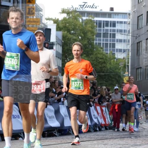 13.09.2026 - 21. swb-Marathon Bremen Strokosch-Dieckow http://msf.ph/oto/10302852 13.09.2026 13:22:52 Ziel 388, 1933, 2402, 2481, 2771, 3855, 4483, 4697, 6891, 7586, 8547, 8694, 9090, 9510, 1809, 1935, 1963, 2367, 2914, 3098, 3233, 3560, 5114, 7909, 8377, 8646, 8671, 8672, 8819, 8820, 9921 meine-sportfotos.de