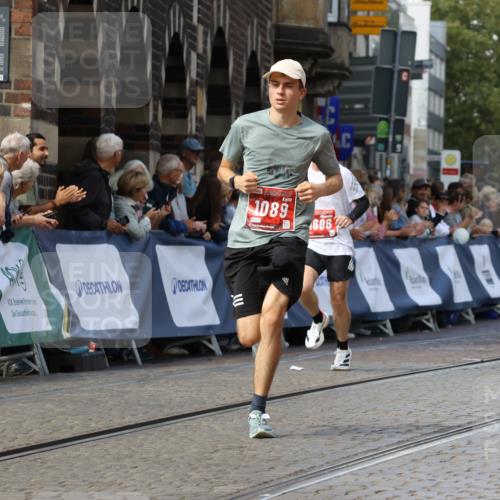 13.09.2026 - 21. swb-Marathon Bremen Strokosch-Dieckow http://msf.ph/oto/10302880 13.09.2026 12:54:02 Ziel 272, 1089, 1168, 1606, 3606, 13212, 1256, 1629, 6112, 9399, 9617 meine-sportfotos.de