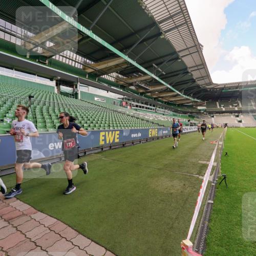 13.09.2026 - 21. swb-Marathon Bremen Michael Burmester http://msf.ph/oto/10302896 13.09.2026 12:40:37 Laufen im Stadion 126, 371, 453, 603, 640, 650, 671, 735, 744, 807, 862, 912, 957, 1136, 1336, 1379, 1381, 1508, 1540, 1571, 1614, 1797, 1800, 1852, 1860, 1901, 1930, 1950, 2049, 2099, 2986, 3744, 4381, 4399, 4795, 4936, 6201, 6630, 7118, 7671, 8065, 9065, 9329, 9630, 10034, 13080, 13224, 365, 466, 658, 850, 895, 1090, 1288, 1385, 1485, 1583, 1604, 1754, 2073, 2585, 2670, 3617, 7244, 7768, 8075, 8729, 13033 meine-sportfotos.de