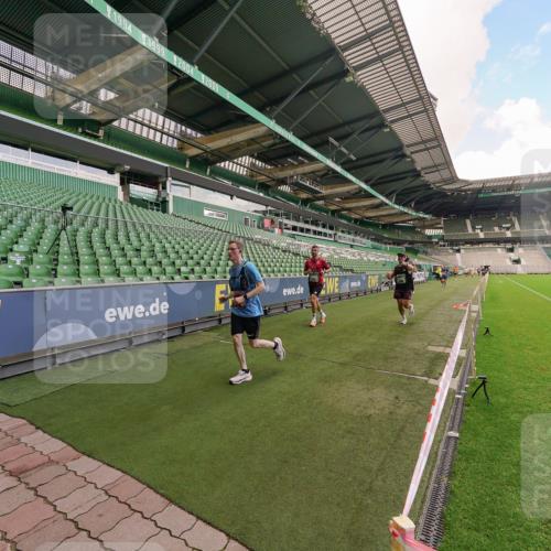 13.09.2026 - 21. swb-Marathon Bremen Michael Burmester http://msf.ph/oto/10302902 13.09.2026 12:40:39 Laufen im Stadion 126, 371, 453, 603, 640, 650, 671, 735, 744, 807, 862, 912, 957, 1136, 1336, 1379, 1381, 1508, 1540, 1571, 1614, 1797, 1800, 1852, 1860, 1901, 1930, 1950, 2049, 2099, 2986, 3744, 4381, 4399, 4795, 4936, 6201, 6630, 7118, 7671, 8065, 9065, 9329, 9630, 10034, 13080, 13224, 365, 466, 658, 850, 895, 1090, 1288, 1385, 1485, 1583, 1604, 1754, 2073, 2585, 2670, 3617, 7244, 7768, 8075, 8729 meine-sportfotos.de