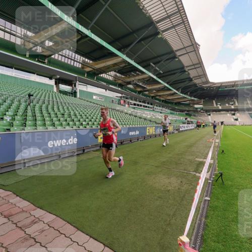 13.09.2026 - 21. swb-Marathon Bremen Michael Burmester http://msf.ph/oto/10302934 13.09.2026 12:41:18 Laufen im Stadion 126, 371, 453, 603, 640, 650, 671, 735, 744, 862, 912, 957, 1136, 1336, 1379, 1381, 1411, 1540, 1571, 1614, 1667, 1797, 1822, 1850, 1860, 1862, 1901, 1930, 1950, 2094, 2986, 3624, 4381, 4399, 4795, 4936, 6198, 6201, 6264, 7118, 7671, 8065, 9065, 9329, 13224, 277, 346, 466, 658, 895, 1090, 1118, 1320, 1323, 1385, 1485, 1583, 1604, 1754, 1911, 2073, 2141, 2352, 2585, 2670, 3080, 3606, 3617, 5160, 6112, 7244, 7650, 8729 meine-sportfotos.de