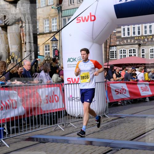 13.09.2026 - 21. swb-Marathon Bremen Tim E. http://msf.ph/oto/10302945 13.09.2026 10:45:41 Ziel 10143, 10318, 10352, 10398, 10536, 10866, 11088, 11209, 11232, 11396, 11478, 11695, 11749, 11835, 12054, 12355, 12475, 12534 meine-sportfotos.de