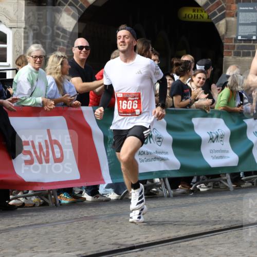 13.09.2026 - 21. swb-Marathon Bremen Strokosch-Dieckow http://msf.ph/oto/10302949 13.09.2026 12:54:04 Ziel 272, 1089, 1168, 1606, 3606, 5160, 13212, 1256, 1629, 9399, 9617 meine-sportfotos.de