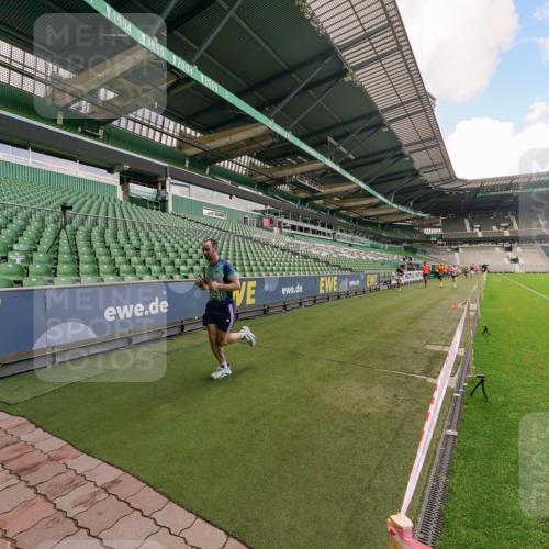 13.09.2026 - 21. swb-Marathon Bremen Michael Burmester http://msf.ph/oto/10303008 13.09.2026 12:42:24 Laufen im Stadion 439, 749, 957, 1009, 1223, 1224, 1411, 1562, 1614, 1619, 1667, 1712, 1745, 1797, 1822, 1850, 1862, 1879, 2094, 2207, 2651, 2683, 2986, 3251, 3368, 3584, 3624, 4096, 4399, 4795, 4847, 5316, 5663, 5672, 5828, 6198, 6264, 6929, 6991, 7141, 8065, 8311, 8383, 8394, 8749, 8994, 9065, 9120, 9200, 9533, 277, 346, 807, 895, 901, 1118, 1248, 1320, 1323, 1472, 1576, 1587, 1604, 1717, 1751, 1911, 2141, 2352, 2670, 3080, 3606, 5160, 5163, 5912, 6112, 7650 meine-sportfotos.de