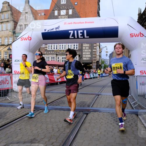 13.09.2026 - 21. swb-Marathon Bremen Tim E. http://msf.ph/oto/10303029 13.09.2026 10:45:48 Ziel 10318, 10352, 10398, 10536, 10541, 10583, 11088, 11209, 11232, 11478, 11749, 11835, 12290, 12355, 12475, 12534, 13532, 13628 meine-sportfotos.de
