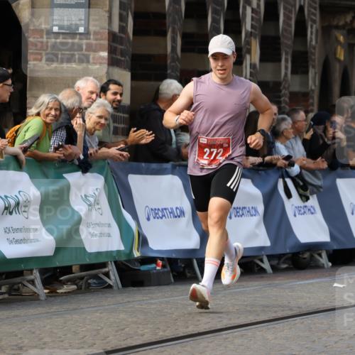 13.09.2026 - 21. swb-Marathon Bremen Strokosch-Dieckow http://msf.ph/oto/10303045 13.09.2026 12:54:10 Ziel 272, 5160, 13212 meine-sportfotos.de