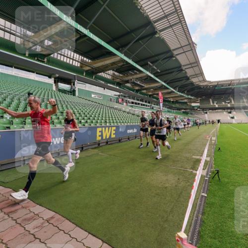 13.09.2026 - 21. swb-Marathon Bremen Michael Burmester http://msf.ph/oto/10303059 13.09.2026 12:42:50 Laufen im Stadion 439, 749, 819, 1009, 1223, 1224, 1411, 1562, 1619, 1667, 1712, 1745, 1822, 1850, 1862, 1879, 1921, 2094, 2207, 2651, 2683, 3251, 3368, 3500, 3584, 3624, 3688, 4096, 4847, 5199, 5316, 5663, 5672, 5828, 6198, 6264, 6359, 6579, 6929, 6991, 7141, 7950, 8311, 8383, 8394, 8689, 8749, 8994, 9120, 9153, 9200, 9233, 9533, 9849, 277, 453, 807, 901, 1248, 1320, 1323, 1472, 1576, 1587, 1717, 1751, 1911, 2352, 3080, 3606, 5160, 5163, 5912, 6112 meine-sportfotos.de