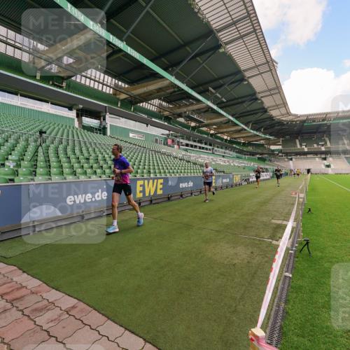 13.09.2026 - 21. swb-Marathon Bremen Michael Burmester http://msf.ph/oto/10303079 13.09.2026 12:42:57 Laufen im Stadion 439, 749, 819, 1009, 1223, 1224, 1411, 1562, 1619, 1667, 1712, 1745, 1822, 1850, 1862, 1879, 1921, 2094, 2207, 2651, 2683, 3251, 3368, 3500, 3584, 3624, 3688, 4096, 4847, 5199, 5316, 5601, 5663, 5672, 5776, 5828, 6198, 6264, 6359, 6579, 6929, 6991, 7141, 7170, 7841, 7950, 8311, 8383, 8394, 8689, 8749, 8850, 8994, 9120, 9153, 9200, 9233, 9533, 9849, 277, 453, 807, 862, 901, 1248, 1320, 1323, 1472, 1576, 1587, 1717, 1751, 1911, 3080, 5160, 5163, 5912 meine-sportfotos.de
