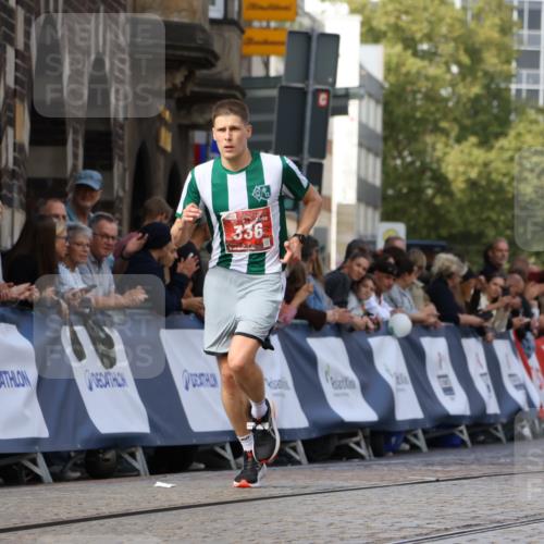 13.09.2026 - 21. swb-Marathon Bremen Strokosch-Dieckow http://msf.ph/oto/10303102 13.09.2026 12:54:25 Ziel 1256, 1629, 6112, 9399, 9617, 1020 meine-sportfotos.de