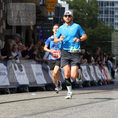 13.09.2026 - 21. swb-Marathon Bremen Strokosch-Dieckow http://msf.ph/oto/10303198 13.09.2026 12:54:57 Ziel 1020, 13085 meine-sportfotos.de