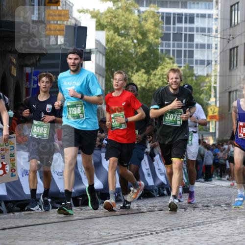 13.09.2026 - 21. swb-Marathon Bremen Strokosch-Dieckow http://msf.ph/oto/10303205 13.09.2026 13:23:24 Ziel 1809, 1900, 1935, 1963, 2367, 2827, 2914, 2961, 3098, 3233, 3374, 3560, 3729, 3920, 5114, 7909, 8231, 8304, 8377, 8646, 8671, 8672, 8732, 8787, 8819, 8820, 9827, 9921, 135, 672, 2371, 2409, 2485, 2490, 2560, 2627, 3078, 3138, 3173, 3856, 3861, 3939, 5908, 6843, 6848, 8560, 9088, 9196 meine-sportfotos.de