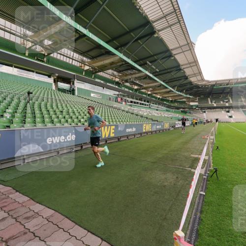 13.09.2026 - 21. swb-Marathon Bremen Michael Burmester http://msf.ph/oto/10303219 13.09.2026 12:45:12 Laufen im Stadion 195, 280, 339, 474, 493, 508, 623, 678, 681, 715, 788, 969, 1017, 1241, 1264, 1277, 1301, 1335, 1372, 1498, 1696, 1770, 1863, 1937, 1975, 2020, 2084, 2098, 3092, 3271, 3609, 4110, 4118, 4157, 4328, 4739, 4904, 5092, 5369, 5719, 5996, 6918, 6973, 7015, 7206, 7265, 7336, 7478, 7715, 8028, 8054, 8096, 8319, 8325, 8756, 8936, 9070, 9129, 9137, 9273, 9306, 9583, 9642, 13063, 13168, 13237, 126, 371, 603, 640, 650, 671, 735, 744, 912, 957, 1336, 1411, 1667, 1822, 1850 meine-sportfotos.de