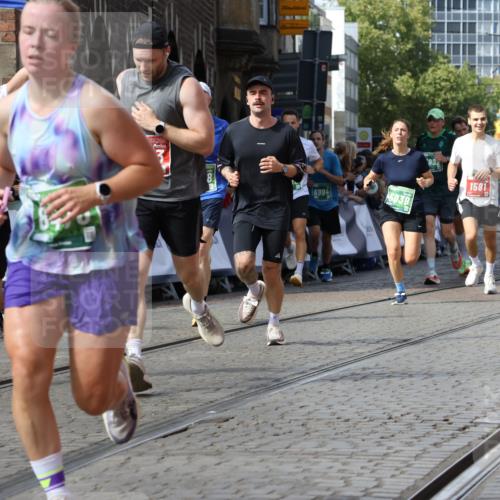 13.09.2026 - 21. swb-Marathon Bremen Strokosch-Dieckow http://msf.ph/oto/10303229 13.09.2026 13:30:00 Ziel 124, 716, 1073, 1243, 1581, 1861, 2076, 2289, 2742, 3030, 3320, 3618, 4115, 4576, 5244, 6006, 6127, 6384, 6690, 6725, 6930, 7079, 7384, 7426, 7884, 8481, 8594, 8612, 8771, 8831, 9049, 9534, 9747, 9770, 10013, 13031, 1308, 1611, 1909, 1938, 2126, 2364, 5039, 5348, 5615, 6225, 6720, 6942, 6992, 6994, 7184, 7609, 7932, 7966, 8110, 8115, 8441, 9104, 9125, 9529 meine-sportfotos.de