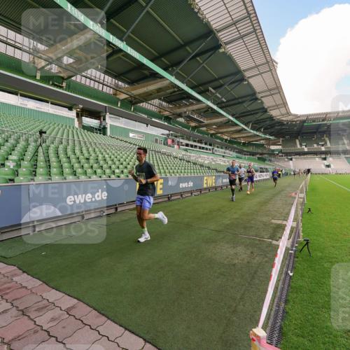 13.09.2026 - 21. swb-Marathon Bremen Michael Burmester http://msf.ph/oto/10303306 13.09.2026 12:46:01 Laufen im Stadion 195, 280, 339, 474, 508, 538, 567, 604, 697, 715, 788, 1017, 1034, 1181, 1241, 1264, 1277, 1301, 1863, 1937, 1975, 2020, 2021, 2084, 2087, 2297, 2809, 2889, 3092, 3196, 3271, 3609, 4110, 4157, 4236, 4777, 5024, 5092, 5238, 5283, 5674, 5719, 5996, 6815, 6918, 7206, 7336, 7478, 7715, 8054, 8096, 8319, 8325, 8331, 8670, 8701, 8756, 8936, 8983, 9070, 9129, 9273, 9306, 9495, 9544, 9583, 9642, 9813, 13034, 13168, 439, 1411, 1667, 1822, 1850 meine-sportfotos.de