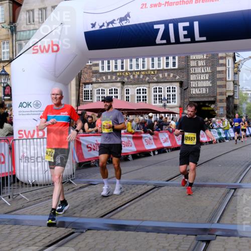 13.09.2026 - 21. swb-Marathon Bremen Tim E. http://msf.ph/oto/10303327 13.09.2026 10:46:13 Ziel 10436, 11015, 11279, 11762, 11956, 12033, 12069, 12556, 12557, 13529, 13595, 13612 meine-sportfotos.de