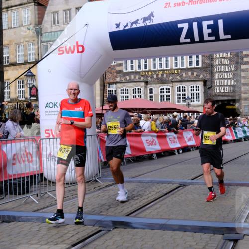 13.09.2026 - 21. swb-Marathon Bremen Tim E. http://msf.ph/oto/10303341 13.09.2026 10:46:13 Ziel 10436, 11015, 11279, 11762, 11956, 12033, 12069, 12556, 12557, 13529, 13595, 13612 meine-sportfotos.de