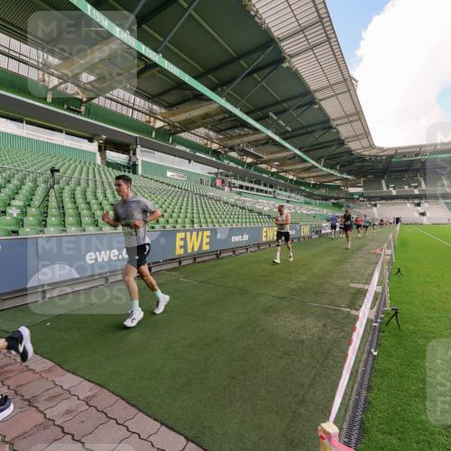 13.09.2026 - 21. swb-Marathon Bremen Michael Burmester http://msf.ph/oto/10303372 13.09.2026 12:46:40 Laufen im Stadion 195, 474, 508, 538, 567, 604, 621, 697, 788, 868, 1017, 1034, 1181, 1241, 1277, 1554, 1863, 2021, 2084, 2087, 2297, 2538, 2646, 2809, 2889, 3118, 3196, 3284, 3297, 3424, 3520, 4025, 4110, 4157, 4236, 4239, 4729, 4777, 4808, 5024, 5092, 5238, 5283, 5674, 5719, 5725, 5976, 6053, 6686, 6815, 6918, 7102, 7336, 7478, 7814, 7871, 8054, 8060, 8096, 8319, 8325, 8331, 8334, 8670, 8701, 8756, 8936, 8983, 9061, 9070, 9273, 9306, 9495, 9544, 9642, 9689, 9813, 9918, 13034, 439 meine-sportfotos.de