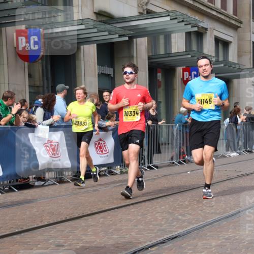13.09.2026 - 21. swb-Marathon Bremen Strokosch-Dieckow http://msf.ph/oto/10303425 13.09.2026 10:51:24 Ziel 10162, 10183, 10281, 10334, 10348, 10467, 10641, 10763, 11145, 11273, 11542, 11685, 11733, 11777, 11784, 11787, 11962, 12329, 13631, 10381, 10471, 10515, 10544, 10763, 10808, 10825, 10862, 10887, 10984, 11339, 11503, 11537, 11801, 11973, 12051, 12133, 12424, 12548, 12552 meine-sportfotos.de