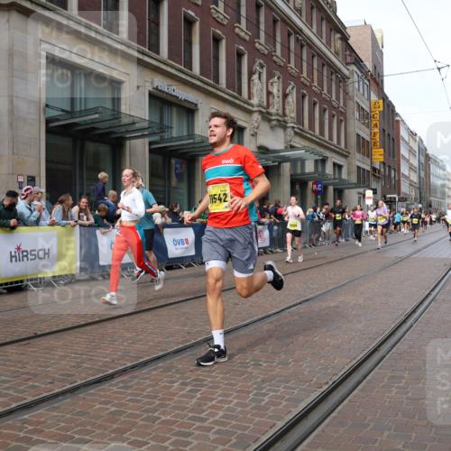 13.09.2026 - 21. swb-Marathon Bremen Strokosch-Dieckow http://msf.ph/oto/10303625 13.09.2026 10:51:44 Ziel 10183, 10218, 10588, 10641, 11277, 11285, 11376, 11487, 11555, 11685, 11777, 11784, 11869, 11877, 11962, 12349, 13578, 10162, 10183, 10281, 10334, 10348, 10467, 10544, 10641, 10763, 10825, 10862, 10984, 11145, 11273, 11542, 11733, 11777, 11787, 12329, 12424, 12548, 13631 meine-sportfotos.de