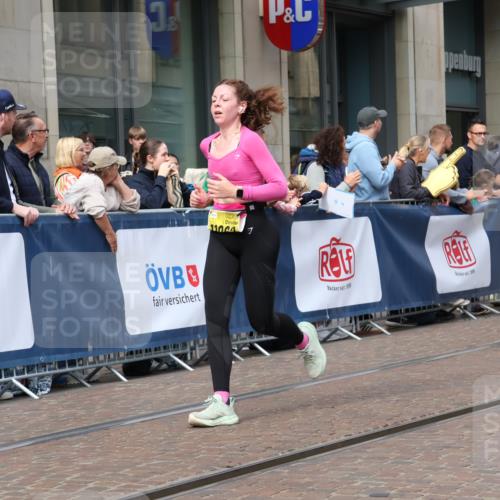 13.09.2026 - 21. swb-Marathon Bremen Strokosch-Dieckow http://msf.ph/oto/10303698 13.09.2026 10:51:48 Ziel 10218, 10588, 11277, 11285, 11371, 11376, 11487, 11555, 11784, 11869, 11877, 11962, 12319, 12349, 13578, 10162, 10183, 10281, 10334, 10348, 10467, 10641, 10763, 11145, 11273, 11542, 11685, 11733, 11777, 11784, 11787, 12329, 12424, 13631 meine-sportfotos.de