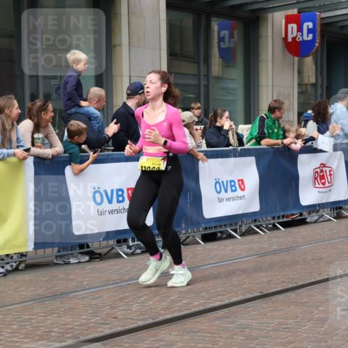 13.09.2026 - 21. swb-Marathon Bremen Strokosch-Dieckow http://msf.ph/oto/10303712 13.09.2026 10:51:49 Ziel 10218, 10588, 11277, 11285, 11371, 11376, 11487, 11555, 11610, 11869, 11877, 11962, 12319, 12349, 13578, 10162, 10183, 10281, 10334, 10348, 10467, 10641, 10763, 11145, 11273, 11542, 11685, 11733, 11777, 11784, 11787, 11962, 12329, 13631 meine-sportfotos.de