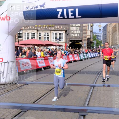 13.09.2026 - 21. swb-Marathon Bremen Tim E. http://msf.ph/oto/10303838 13.09.2026 10:47:16 Ziel 10289, 10445, 10504, 11060, 11199, 11212, 11344, 11608, 11661, 11783, 12364, 12375, 12415, 12470, 13613 meine-sportfotos.de