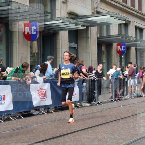 13.09.2026 - 21. swb-Marathon Bremen Strokosch-Dieckow http://msf.ph/oto/10303845 13.09.2026 10:51:54 Ziel 10218, 10588, 11285, 11371, 11376, 11487, 11555, 11610, 11869, 11877, 12319, 13578, 10162, 10183, 10218, 10281, 10348, 10467, 10641, 11273, 11277, 11285, 11542, 11685, 11733, 11777, 11784, 11962, 12329, 12349 meine-sportfotos.de