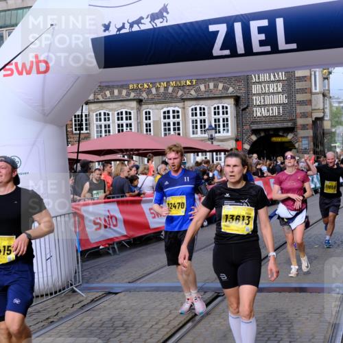 13.09.2026 - 21. swb-Marathon Bremen Tim E. http://msf.ph/oto/10303928 13.09.2026 10:47:25 Ziel 10289, 10744, 11060, 11199, 11212, 11344, 11462, 11608, 11650, 11651, 11783, 11814, 12298, 12415, 12470, 13589, 13613 meine-sportfotos.de