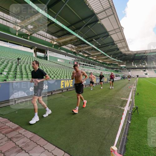 13.09.2026 - 21. swb-Marathon Bremen Michael Burmester http://msf.ph/oto/10303952 13.09.2026 12:47:16 Laufen im Stadion 195, 384, 538, 567, 604, 621, 697, 868, 1034, 1181, 1241, 1554, 2021, 2087, 2266, 2297, 2538, 2646, 2809, 2889, 2956, 3118, 3196, 3242, 3284, 3297, 3424, 3466, 3520, 3794, 4025, 4236, 4239, 4614, 4729, 4777, 4808, 4992, 5024, 5238, 5283, 5674, 5719, 5725, 5803, 5976, 6025, 6053, 6686, 6708, 6784, 6815, 7102, 7538, 7814, 7871, 8060, 8319, 8325, 8331, 8334, 8611, 8621, 8670, 8701, 8980, 8983, 9061, 9495, 9544, 9689, 9813, 9918, 13034 meine-sportfotos.de