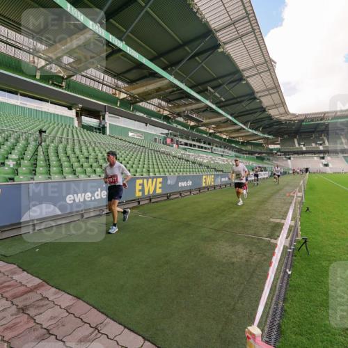 13.09.2026 - 21. swb-Marathon Bremen Michael Burmester http://msf.ph/oto/10303983 13.09.2026 12:47:40 Laufen im Stadion 382, 384, 538, 604, 621, 868, 889, 1554, 1872, 1925, 2021, 2087, 2266, 2538, 2605, 2646, 2809, 2844, 2956, 3110, 3118, 3127, 3196, 3242, 3284, 3297, 3424, 3466, 3520, 3794, 3910, 4025, 4236, 4239, 4614, 4712, 4729, 4777, 4808, 4992, 5024, 5238, 5283, 5674, 5725, 5803, 5976, 6025, 6053, 6058, 6686, 6708, 6784, 6815, 6951, 7102, 7399, 7538, 7803, 7814, 7871, 8060, 8334, 8611, 8621, 8706, 8877, 8973, 8980, 8981, 8983, 9010, 9061, 9429, 9544, 9689, 9813, 9918, 13034 meine-sportfotos.de
