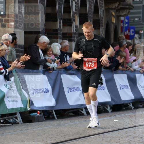 13.09.2026 - 21. swb-Marathon Bremen Strokosch-Dieckow http://msf.ph/oto/10303985 13.09.2026 12:57:21 Ziel 365, 573, 3368, 6201, 7118, 7671, 919, 1875, 2986, 4795, 6264 meine-sportfotos.de