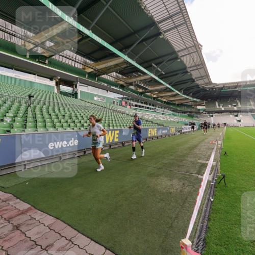 13.09.2026 - 21. swb-Marathon Bremen Michael Burmester http://msf.ph/oto/10304064 13.09.2026 12:48:28 Laufen im Stadion 382, 384, 524, 572, 621, 826, 889, 899, 1349, 1554, 1723, 1872, 1925, 2266, 2287, 2605, 2646, 2844, 2956, 3043, 3110, 3118, 3127, 3197, 3242, 3276, 3284, 3297, 3424, 3466, 3520, 3794, 3910, 3973, 4025, 4082, 4239, 4247, 4614, 4712, 4729, 4732, 4808, 4852, 4898, 4992, 5424, 5517, 5648, 5725, 5803, 5976, 6025, 6058, 6692, 6708, 6784, 6951, 7064, 7102, 7399, 7538, 7636, 7803, 7876, 8060, 8611, 8621, 8706, 8877, 8973, 8980, 8981, 9010, 9035, 9061, 9429, 9689, 9918 meine-sportfotos.de