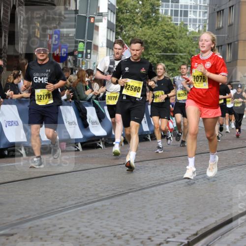 13.09.2026 - 21. swb-Marathon Bremen Strokosch-Dieckow http://msf.ph/oto/10304214 13.09.2026 10:50:57 Ziel 10267, 10525, 10764, 10840, 11220, 11276, 11664, 11742, 11753, 11774, 12052, 12070, 12078, 12309, 12447, 12488, 13544, 10200, 10471, 10515, 10808, 11339, 11537, 11625, 11626, 11801, 12303, 12407, 12552 meine-sportfotos.de