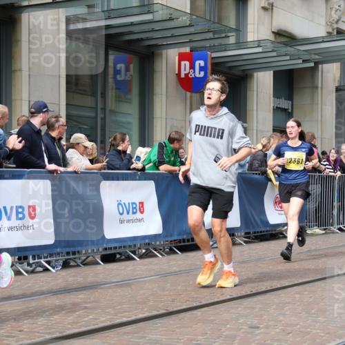 13.09.2026 - 21. swb-Marathon Bremen Strokosch-Dieckow http://msf.ph/oto/10304290 13.09.2026 10:52:27 Ziel 10193, 10304, 10339, 10652, 10734, 10812, 10827, 10906, 11002, 11038, 11109, 11144, 11350, 11362, 11386, 11597, 12019, 12338, 12361, 12399, 12533, 10761, 10958, 11371, 11604, 11605, 11610, 11669, 12319, 12361, 12439, 13578 meine-sportfotos.de