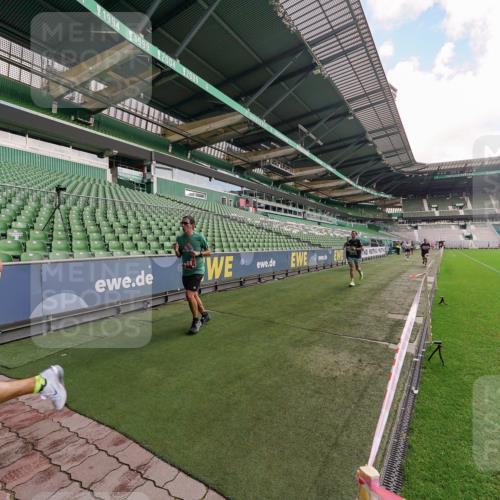 13.09.2026 - 21. swb-Marathon Bremen Michael Burmester http://msf.ph/oto/10304297 13.09.2026 12:50:27 Laufen im Stadion 335, 469, 524, 663, 670, 771, 779, 899, 1510, 1513, 1517, 1605, 1613, 1723, 1748, 1970, 1998, 2052, 2130, 2288, 2291, 2295, 2347, 2360, 2442, 2444, 2750, 2909, 3043, 3197, 3330, 3484, 3625, 3647, 3808, 3959, 3973, 4023, 4033, 4247, 4368, 4384, 4473, 4559, 4743, 4852, 4888, 4990, 5066, 5111, 5155, 5314, 5377, 5383, 5521, 5532, 5570, 5585, 5594, 5620, 5627, 5636, 5648, 5696, 6267, 6274, 6471, 6652, 6668, 6692, 6842, 6901, 6906, 7109, 7115, 7121, 8033, 8798, 195 meine-sportfotos.de
