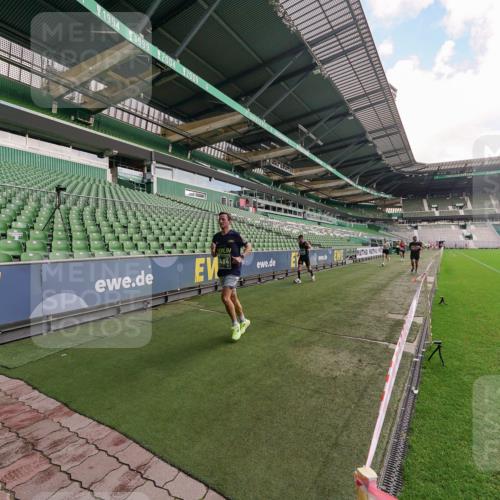 13.09.2026 - 21. swb-Marathon Bremen Michael Burmester http://msf.ph/oto/10304302 13.09.2026 12:50:29 Laufen im Stadion 335, 469, 663, 670, 771, 779, 899, 1510, 1513, 1517, 1605, 1613, 1723, 1748, 1970, 1998, 2052, 2130, 2288, 2291, 2295, 2347, 2360, 2442, 2444, 2750, 2909, 3043, 3197, 3330, 3484, 3625, 3647, 3808, 3959, 3973, 4023, 4033, 4247, 4368, 4384, 4473, 4559, 4743, 4852, 4888, 4990, 5066, 5111, 5155, 5314, 5377, 5383, 5521, 5532, 5570, 5585, 5594, 5620, 5627, 5636, 5648, 5696, 6267, 6274, 6471, 6652, 6668, 6842, 6901, 6906, 7109, 7115, 7121, 8033, 8798, 195 meine-sportfotos.de