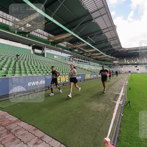 13.09.2026 - 21. swb-Marathon Bremen Michael Burmester http://msf.ph/oto/10304304 13.09.2026 12:50:33 Laufen im Stadion 335, 469, 663, 670, 771, 779, 899, 1455, 1510, 1513, 1517, 1605, 1613, 1723, 1748, 1970, 1998, 2052, 2130, 2288, 2291, 2295, 2347, 2360, 2442, 2444, 2750, 2909, 3043, 3330, 3440, 3484, 3625, 3647, 3808, 3959, 3973, 4023, 4033, 4247, 4368, 4384, 4473, 4559, 4727, 4743, 4782, 4852, 4888, 4990, 5066, 5111, 5155, 5314, 5377, 5383, 5521, 5532, 5570, 5585, 5594, 5620, 5627, 5636, 5648, 5696, 6267, 6274, 6471, 6652, 6668, 6842, 6901, 6906, 7109, 7115, 7121, 8033, 8798 meine-sportfotos.de