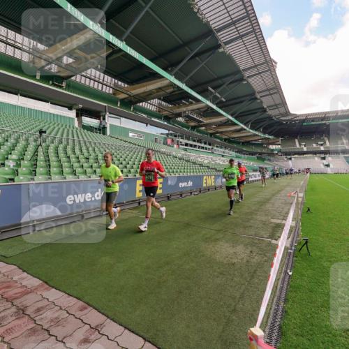 13.09.2026 - 21. swb-Marathon Bremen Michael Burmester http://msf.ph/oto/10304339 13.09.2026 12:50:53 Laufen im Stadion 335, 469, 663, 670, 771, 779, 1125, 1146, 1162, 1455, 1510, 1513, 1517, 1605, 1613, 1970, 1998, 2052, 2130, 2288, 2291, 2295, 2347, 2360, 2442, 2444, 2447, 2750, 2759, 2909, 3440, 3484, 3625, 3647, 3703, 3808, 3959, 4023, 4033, 4165, 4368, 4384, 4473, 4559, 4571, 4582, 4727, 4743, 4781, 4782, 4888, 4895, 5066, 5079, 5111, 5155, 5168, 5314, 5377, 5383, 5521, 5532, 5585, 5620, 5627, 5636, 5696, 6267, 6274, 6471, 6652, 6668, 6901, 6906, 7109, 7115, 7121, 8033, 8798 meine-sportfotos.de