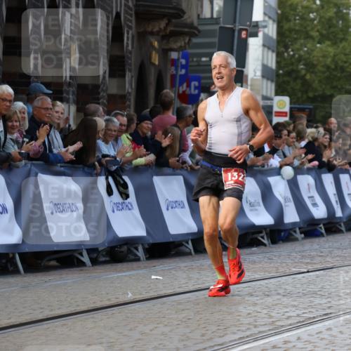 13.09.2026 - 21. swb-Marathon Bremen Strokosch-Dieckow http://msf.ph/oto/10304354 13.09.2026 12:58:22 Ziel 1323, 2073, 2099, 9065, 346, 5672, 6198, 8311, 8394 meine-sportfotos.de