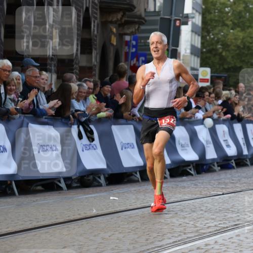 13.09.2026 - 21. swb-Marathon Bremen Strokosch-Dieckow http://msf.ph/oto/10304361 13.09.2026 12:58:22 Ziel 1323, 2073, 2099, 9065, 346, 5672, 6198, 8311, 8394 meine-sportfotos.de