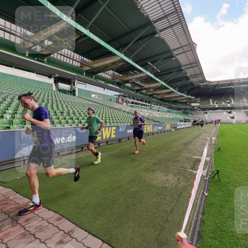 13.09.2026 - 21. swb-Marathon Bremen Michael Burmester http://msf.ph/oto/10304367 13.09.2026 12:51:04 Laufen im Stadion 335, 469, 663, 670, 734, 771, 1043, 1125, 1146, 1162, 1455, 1510, 1513, 1517, 1605, 1613, 1970, 1998, 2052, 2130, 2288, 2291, 2295, 2347, 2360, 2442, 2444, 2447, 2759, 3440, 3484, 3625, 3647, 3703, 3808, 3959, 4023, 4165, 4368, 4384, 4429, 4473, 4559, 4571, 4582, 4727, 4781, 4782, 4888, 4895, 5066, 5079, 5111, 5155, 5168, 5314, 5377, 5379, 5383, 5521, 5532, 5585, 5620, 5627, 5636, 5696, 6267, 6274, 6471, 6652, 6668, 6901, 6906, 7109, 7115, 7121, 8033, 8798 meine-sportfotos.de