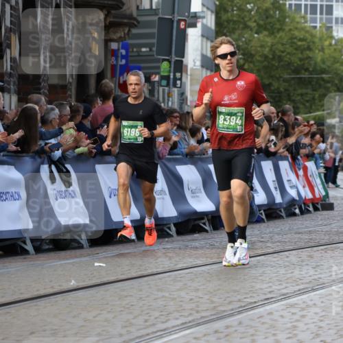 13.09.2026 - 21. swb-Marathon Bremen Strokosch-Dieckow http://msf.ph/oto/10304399 13.09.2026 12:58:25 Ziel 1323, 1604, 1717, 2073, 2099, 9065, 346, 2049, 5672, 6198, 8311, 8394 meine-sportfotos.de