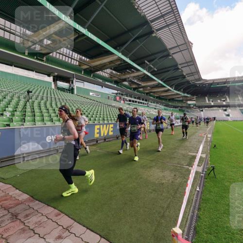 13.09.2026 - 21. swb-Marathon Bremen Michael Burmester http://msf.ph/oto/10304420 13.09.2026 12:51:33 Laufen im Stadion 235, 335, 734, 771, 863, 1043, 1125, 1146, 1162, 1232, 1455, 1492, 1510, 1513, 1613, 1955, 1970, 1998, 2008, 2130, 2291, 2295, 2360, 2442, 2444, 2447, 2498, 2759, 2847, 3085, 3440, 3484, 3566, 3647, 3703, 3808, 3830, 3899, 3959, 3988, 4023, 4165, 4283, 4368, 4429, 4473, 4475, 4559, 4571, 4573, 4582, 4651, 4727, 4781, 4782, 4888, 4895, 5066, 5079, 5155, 5168, 5314, 5379, 5521, 5532, 5620, 5627, 5636, 5696, 6267, 6274, 6471, 6668, 6901, 8033, 8798 meine-sportfotos.de
